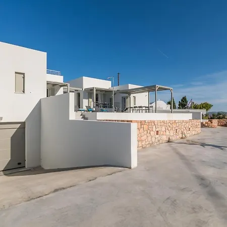Thiopetra Villa *