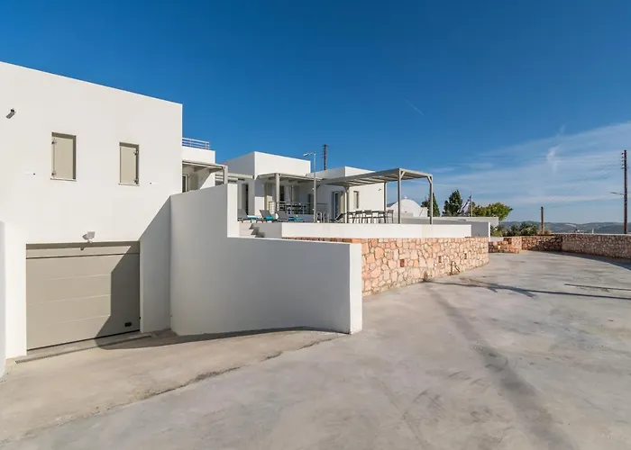 Thiopetra Villa *